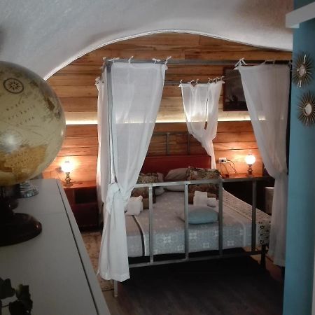 La Casa Del Comandante Villa Sulzano Bagian luar foto