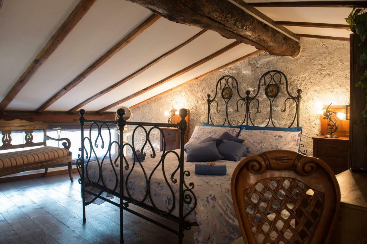 La Casa Del Comandante Villa Sulzano Bagian luar foto