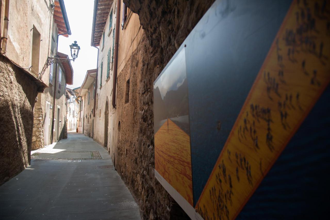 La Casa Del Comandante Villa Sulzano Bagian luar foto